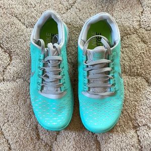 Size 7 Nike Free 3.0, Teal, Never worn